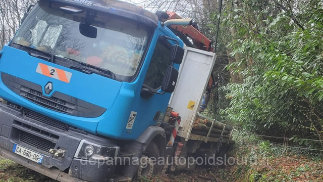 Remorquage camion et treuillage relevage de tous poids lourds